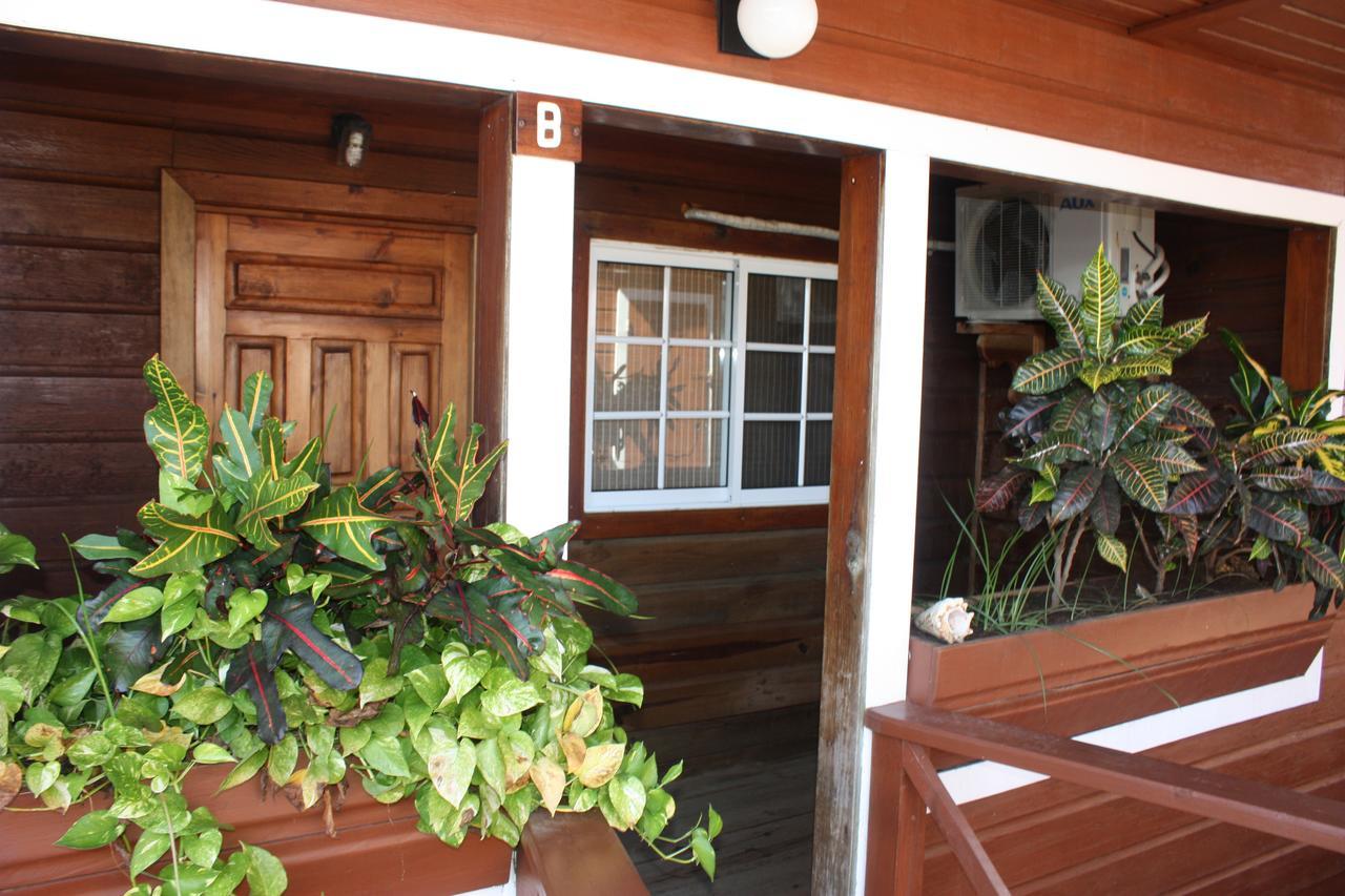 Utila Lodge מראה חיצוני תמונה